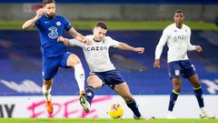 تشيلسي يواصل التعثر بتعادله أمام أستون فيلا