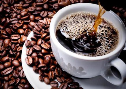 خبير يحذر من خطورة إضافة النكهات للقهوة