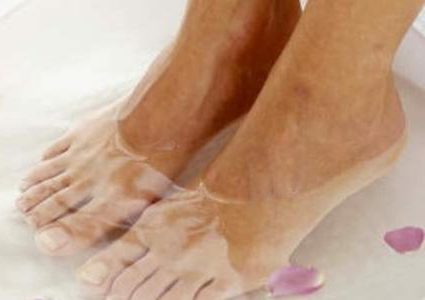 طرق للوقاية من فطريات القدم والأظافر