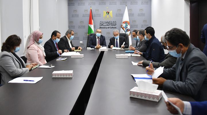 اشتية: نريد أن يكون العام القادم عاما لتعزيز الرواية الفلسطينية