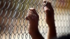 الأسير سعيد عمران من قرية صير يدخل عامه الـ17 في سجون الاحتلال