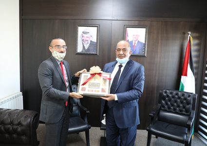 الشلالدة يبحث مع القنصل الايطالي تعزيز العلاقات ودعم قطاع العدالة