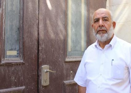 الاحتلال يداهم منزل نائب مدير الأوقاف الإسلامية بالقدس
