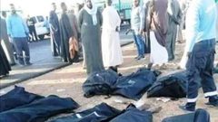 مصرع 12 مصريا في حادث تصادم بين سيارتين على طريق أسوان