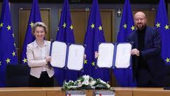 الاتحاد الأوروبي يوقع رسميا اتفاقية للتجارة مع بريطانيا