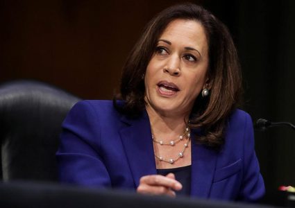 نائبة بايدن تتهم ترامب بإساءة استخدام السلطة