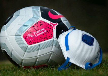 جونسون يمنح الدوري الإنجليزي "قبلة الحياة"