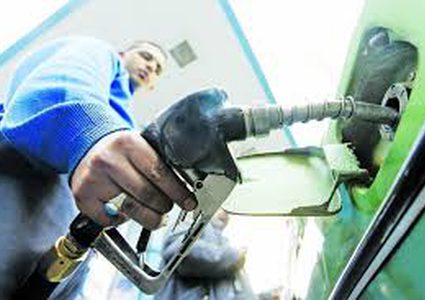 مصر تثبت أسعار بيع المنتجات البترولية في الربع الأول من العام