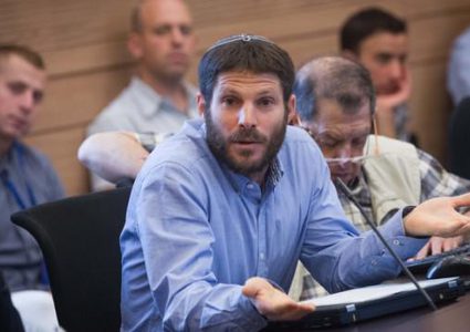 نتنياهو يحرض سموتريتش للانشقاق عن "يمينا"