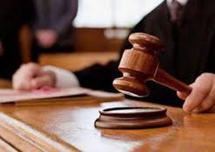 الأشغال الشاقة المؤقتة 10 سنوات وغرامة مالية لمدان ببيع المخدرات