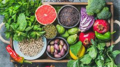 خبراء يكشفون أسماء الأطعمة التي تساعد على خسارة الوزن