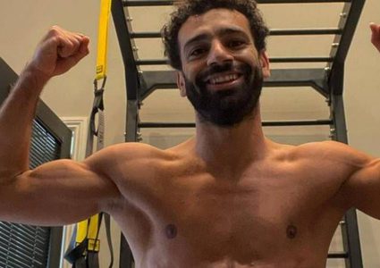 صلاح يشعل مواقع التواصل الاجتماعي بصورة جديدة