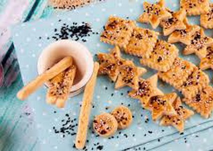 البسكويت المالح بالأجبان