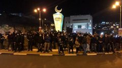 اعتقالات وإصابات بإم الفحم إثر قمع مظاهرة ضد العنف