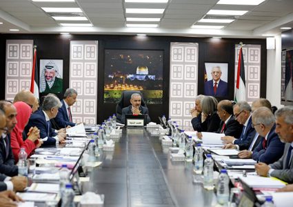 الحكومة تطالب بالضغط على الاحتلال لمشاركة القدس بالانتخابات