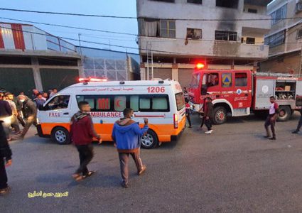 إصابات بالاختناق بحريق اندلع بشقة سكنية في خانيونس