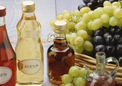 تعرفوا على فوائد و استخدامات الخل بمختلف أنواعه