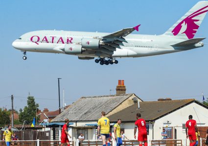 "الخطوط القطرية" تستأنف الرحلات الجوية إلى مصر