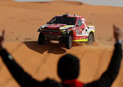 بيترهانسل يفوز برالي دكار للمرة 14 ويعزز رقمه القياسي