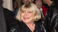 ماريان فايثفل قد لا تعود يوما للغناء بسبب مضاعفات كوفيد-19