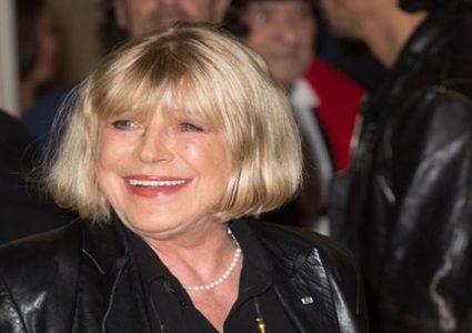 ماريان فايثفل قد لا تعود يوما للغناء بسبب مضاعفات كوفيد-19