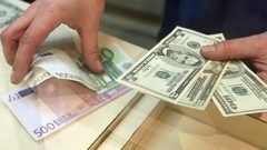 الاتحاد الأوروبي يخطط لتقليص "هيمنة الدولار"