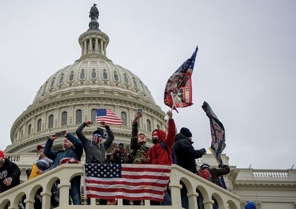 عواصم الولايات الأمريكية تتأهب لاحتجاجات مسلحة