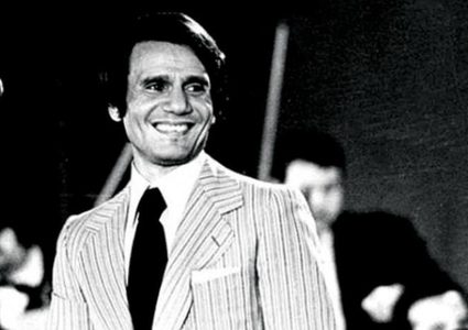 عائلة "عبد الحليم حافظ" تكشف عن مفاجأة حول جثمان العندليب