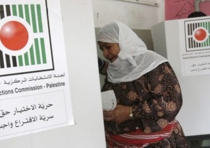 قيادي بفتح: الانتخابات القادمة مهمة لتجديد النظام السياسي