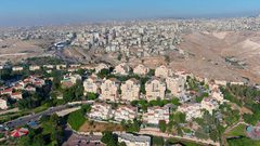نتنياهو يضغط لشرعنة بؤر استيطانية في الضفة