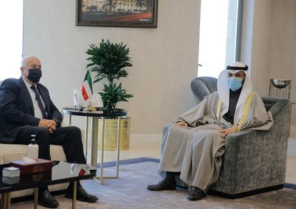 الرجوب يطلع رئيس مجلس الأمة الكويتي على آخر المستجدات السياسية