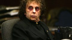 كورونا ينهي حياة الموسيقي القاتل