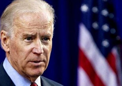 خبير: جو بايدن يعد هدية لروسيا بعد تنصيبه