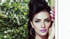 أشرف زكي يكشف هذه الحقيقة الخفية عن حورية فرغلي