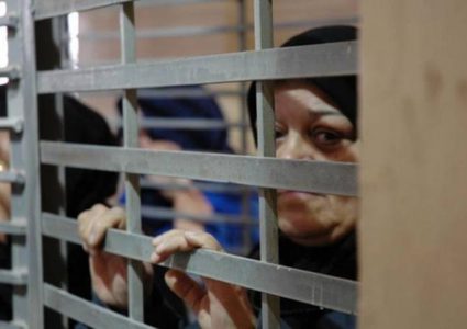 هيئة الأسرى: 22 أسيرة بمعتقل "الدامون" تلقين لقاح ضد كورونا