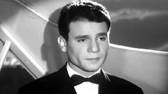 الكشف عن سبب عدم تحلل جثة عبد الحليم حافظ