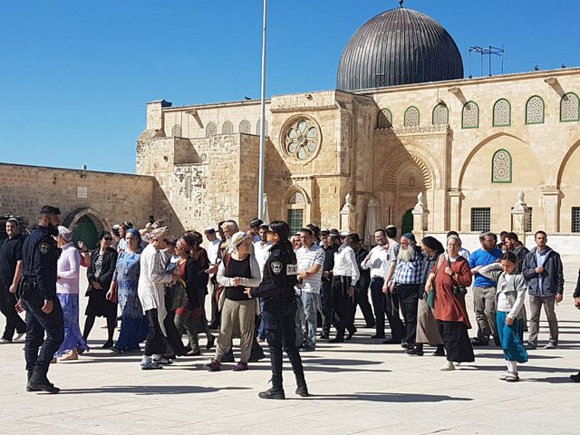 "أساقفة القدس" يؤكدون التزامهم بدعم شعبنا وتضامنهم معه