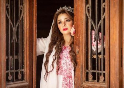 مريم أيوب تفرق اللحمة احتفالا بالانفصال عن زوجها