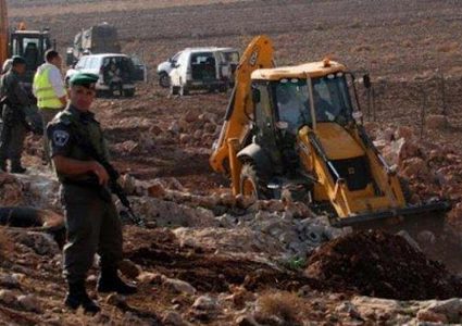 قوات الاحتلال تجرف أراضي جنوب محافظة بيت لحم
