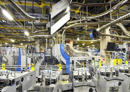 اقتصاد:توفير نحو 3 آلاف فرصة عمل في قطاع الصناعات العام الماضي