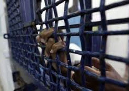 الاحتلال ينقل الأسير مهران عياد من مستشفى "سوروكا"