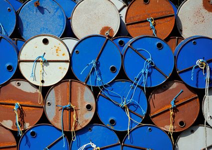 النفط يتراجع مع ارتفاع الإصابات بكورونا في الصين