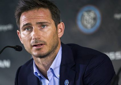 نادي تشيلسي يعلن إقالة مدربه فرانك لامبارد