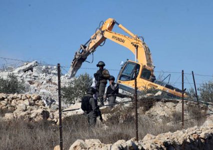 سلطات الاحتلال تسلم إخطارات وقف بناء شمالي نابلس