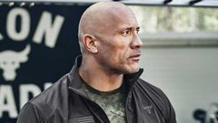 دوين جونسون يعرض قصصا من شبابه في مسلسل كوميدي جديد