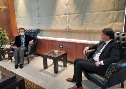 عبد الهادي يبحث أوضاع المخيمات الفلسطينية في سوريا