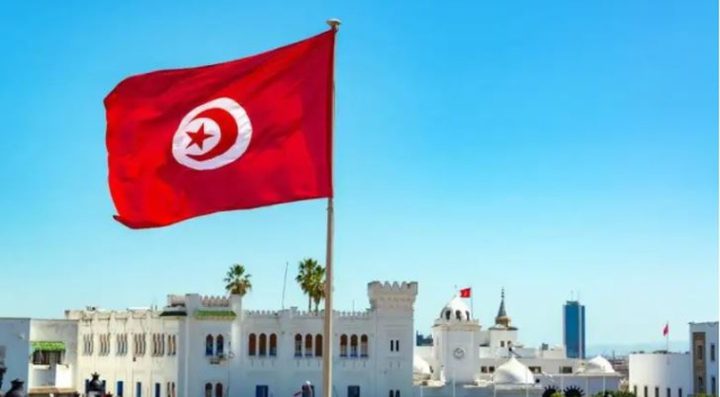الرئاسة التونسية تكشف تفاصيل الظرف المشبوه