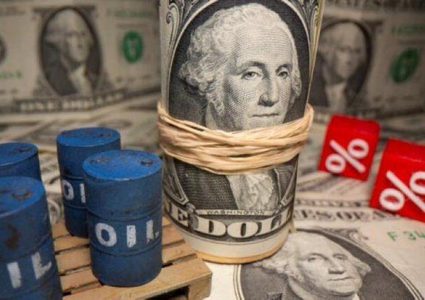 النفط يهبط بفعل مخاوف الطلب