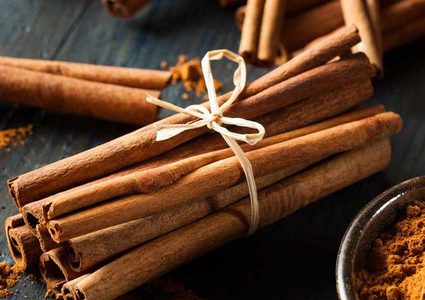 فوائد القرفة لصحتك: عديدة ومذهلة