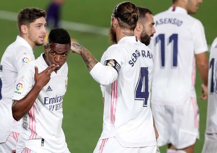 هل نجحت خطة بيريز بتخفيض رواتب نجوم الريال ؟